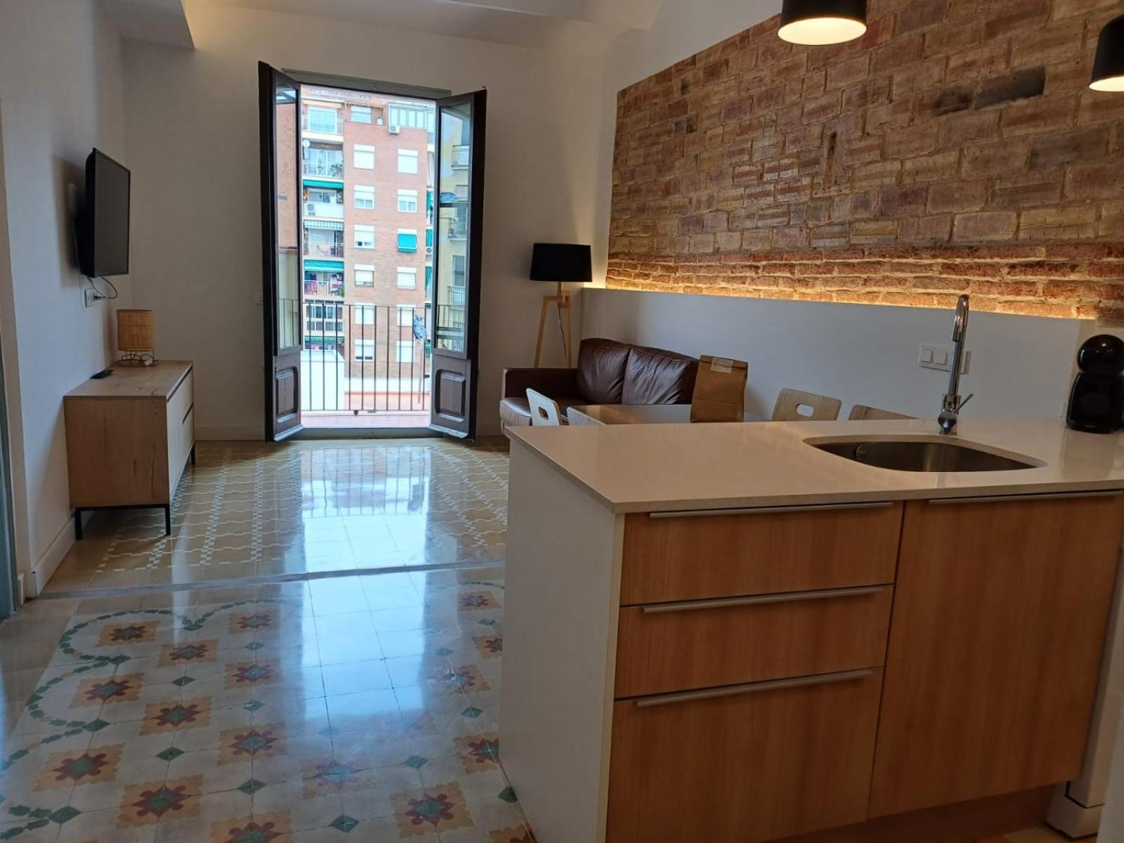 Apartment 11 Lope